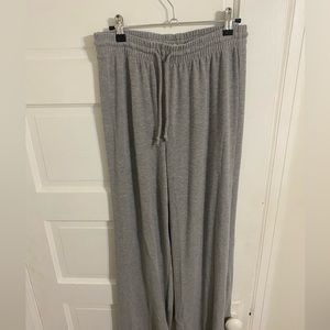 Aritzia Wilfred Free Sweatpants